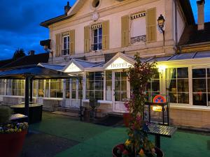 Hotels Hotel de la Gare : photos des chambres