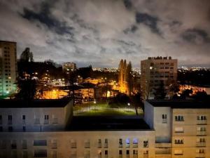 Appartements Superbe appartement avec magnifique vue sur Paris : photos des chambres