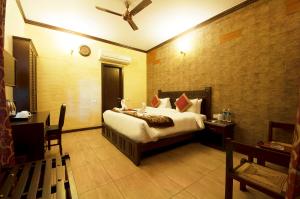 Rega Tuskars Riverside Resort Jim Corbett