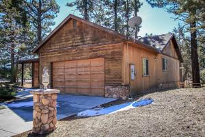 Cant Bear to Leave-1156 by Big Bear Vacations