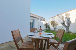 Maisons de vacances Maison de famille cosy aux Portes en Re - Les Salines : photos des chambres