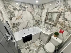 Osborne luxury hot tub and jacuzzi suites