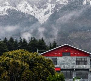 HOTEL DEVDAR RESORT