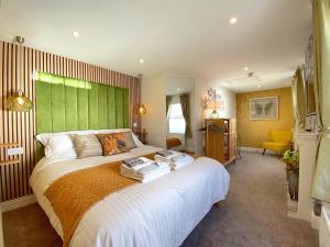 Hambrook House Canterbury - NEW luxury guest house with ESPA Spa complex