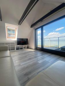 Hullám Panorama & Jacuzzi