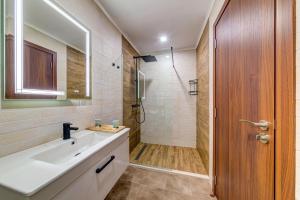 Skyday Penthouse Deluxe at Oak Residence