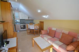 GALIHOST - Apartamentos Seixeliño en Playa Raeiros - Balea