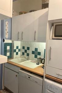 Appartements Saint-Jean-de-Luz-location 2 minutes a pieds de la plage : photos des chambres