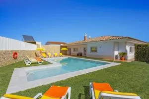 Villa Quinta dos Abacates by Villa Plus - Roja- Pé