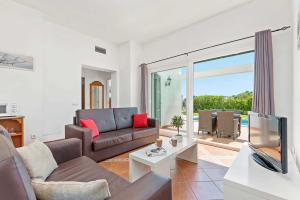 Villa Torrenit by Villa Plus