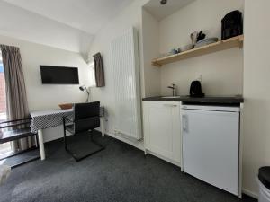 Studio with Balcony (2 Adults) room in De Wentehoeve