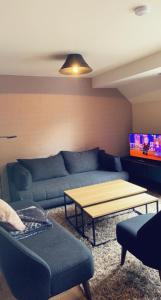 Bord de lac - 46pers SAUNA - terrasse 20m2