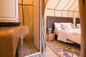 Sunset luxury camp Merzouga Desert Experience