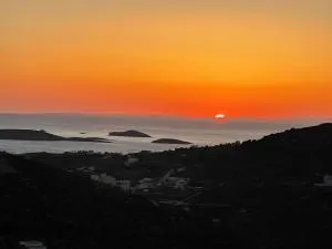 Gorgeous private Villa with sea view! - Révmata