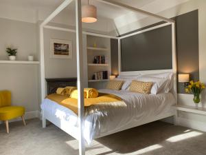 Llandudno Boutique style seaside retreat with stunning views