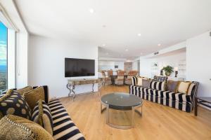 Tallest Tower SkyHomes | 9 Hamilton Avenue