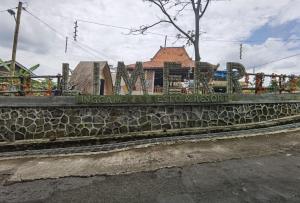 Limerr Resto Resort