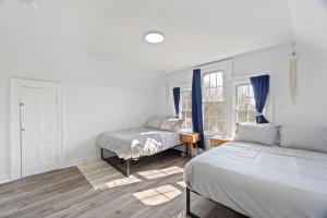 Cozy Gem in the Heart of East Rock with FREE Parking near Yale and DT