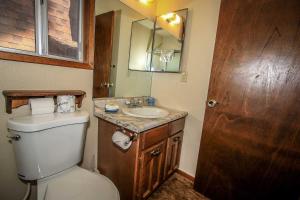 Cedar Pines-1529 by Big Bear Vacations