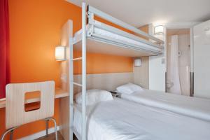 Hotels Premiere Classe Lyon Est - Bron Eurexpo : Chambre Triple - Occupation simple