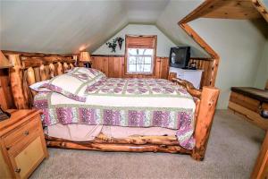 Nine Pines Lodge-537 by Big Bear Vacations