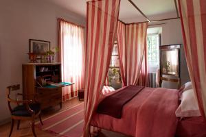 Maisons de vacances Caracteristiques charmantes y compris les beaux plafonds voutes : photos des chambres