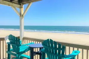 Summer Sands - Brick Landing