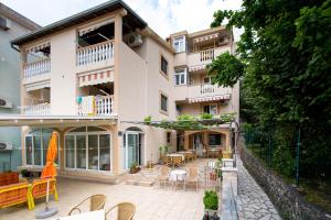Jadran Apartments