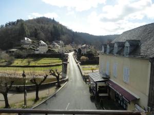 Hotels Aux Armes D Estaing : photos des chambres