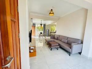 Cozy Private Apartments with beautiful view of Lake Victoria - 姆万扎