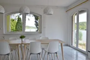 Tóparti Vendégház - Pécs