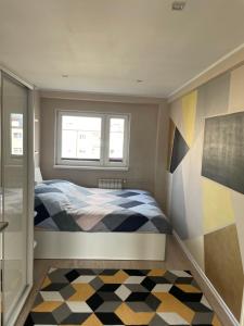 LUXURY WHITE APARTMENT by Marta