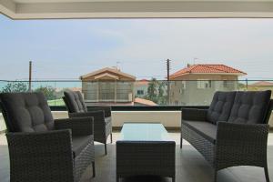 Phaedrus Living: City View Anna Residence 102