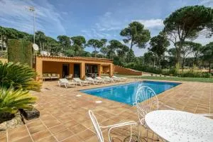 Casa con piscina - Esclaña