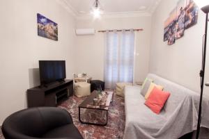 Dounavis Homes - The Ano Syros view