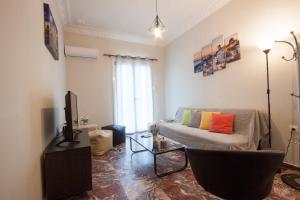 Dounavis Homes - The Ano Syros view