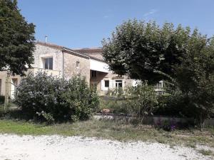 Maisons de vacances Le Sabatin - Maison de charme, un ecrin de verdure : photos des chambres