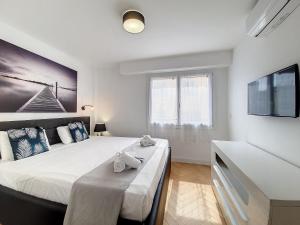 Nestor&Jeeves - FLOREAL BEACH - Central - Close sea