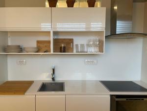 Marlon and Mia - 2 min walk to city center