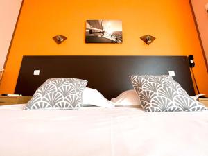 Hotels Hotel les Alignements : photos des chambres