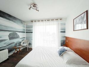Hotels Hotel les Alignements : photos des chambres