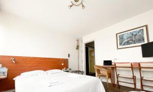 Hotels Hotel les Alignements : photos des chambres