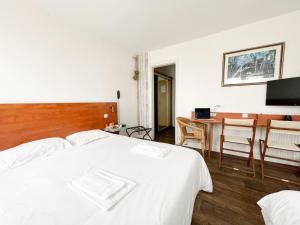 Hotels Hotel les Alignements : photos des chambres