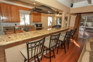 Cozy up to Summit-1651 by Big Bear Vacations