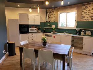 Appartements Gite le Murier- le moulin de Lagharde : Appartement 2 Chambres