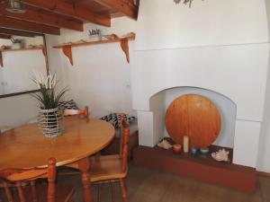 Aloustinas House