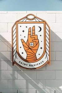 Saint Boniface Hotel - كوتشيلا