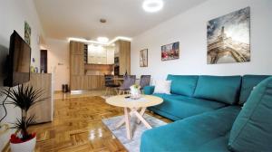 Aleksa Lux apartment Budva