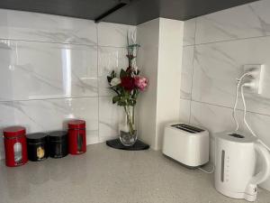 4 bedroom home fully furnished in Papakura, Auckland