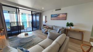 OceanView Oasis 2BR Apt - 5Mins to Beach - Family Resort